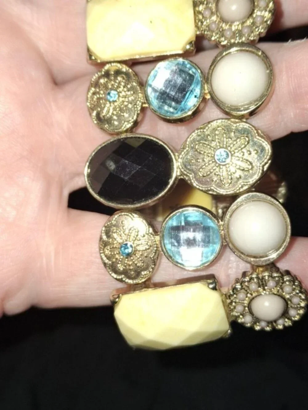 Erica Lyons excellent preloved